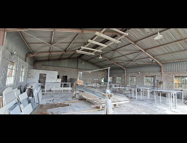 365M² MINI FACTORY FOR SALE IN RIVERSIDE